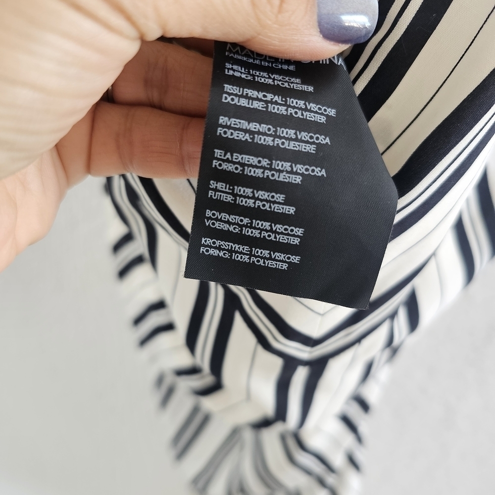 Club Monaco Black and White Striped Jumpsuit Size 10 and Size 6 - Picture 12 of 16